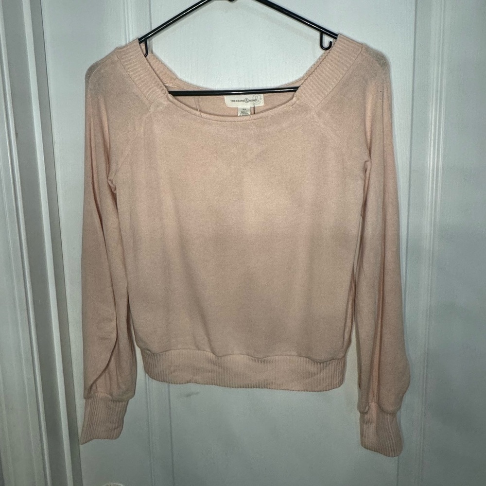 Treasure & Bond Women’s sweater - NWT 🆕